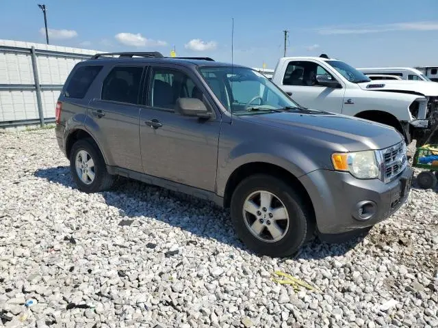 2010 FORD ESCAPE XLS  