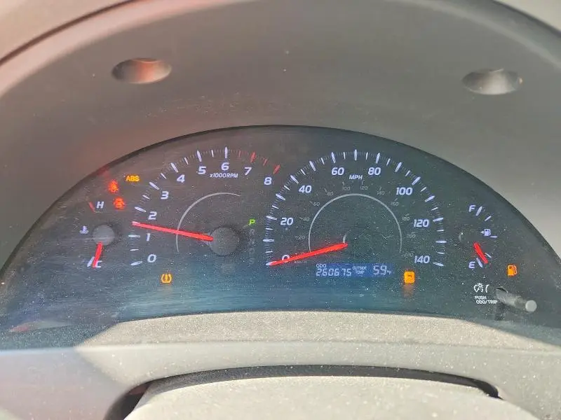 2011 TOYOTA CAMRY LE  