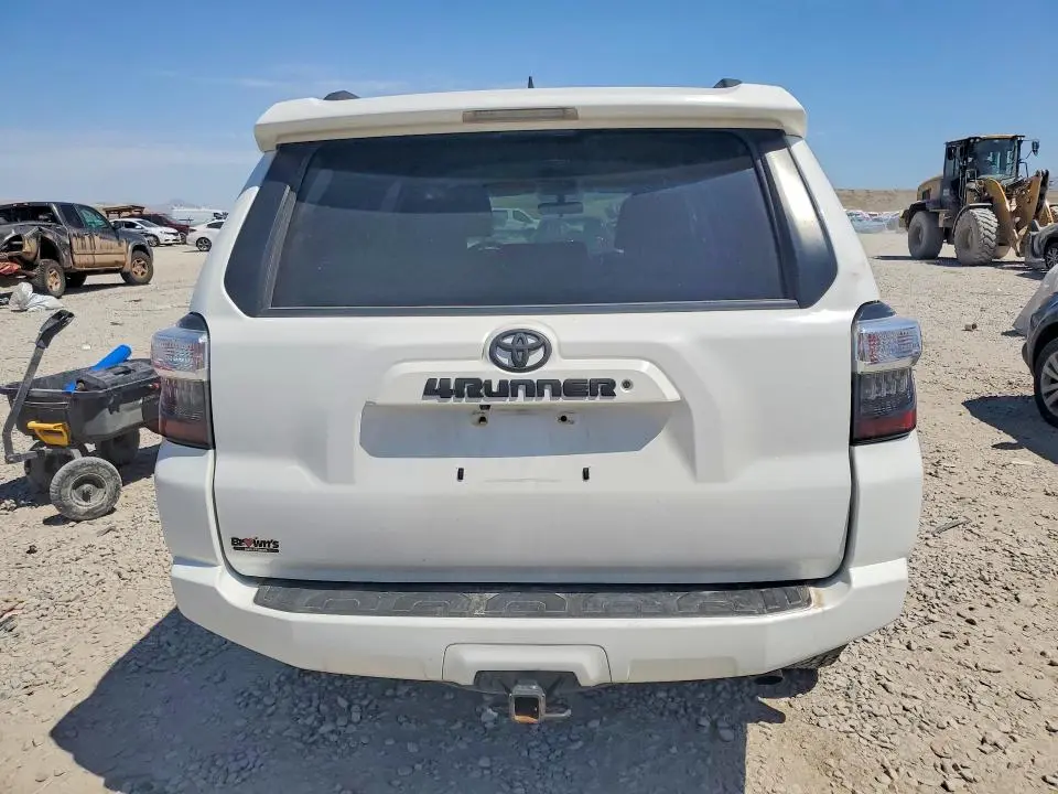 2017 TOYOTA 4RUNNER SR5  