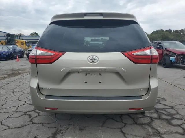 2015 TOYOTA SIENNA LE