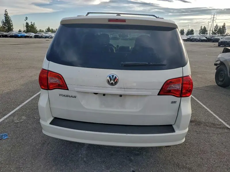 2012 VOLKSWAGEN ROUTAN SE  