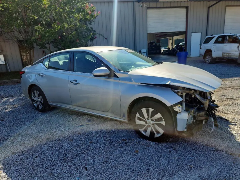 2022 NISSAN ALTIMA S  