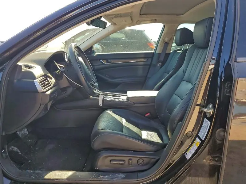 2018 HONDA ACCORD TOURING  