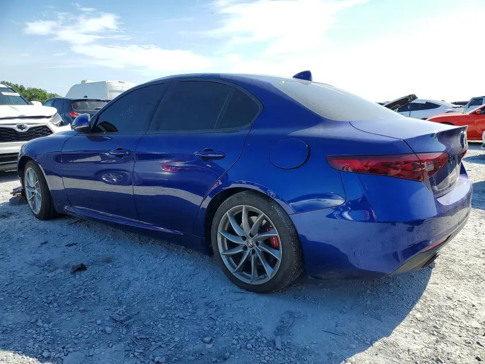 2022 ALFA ROMEO GIULIA   