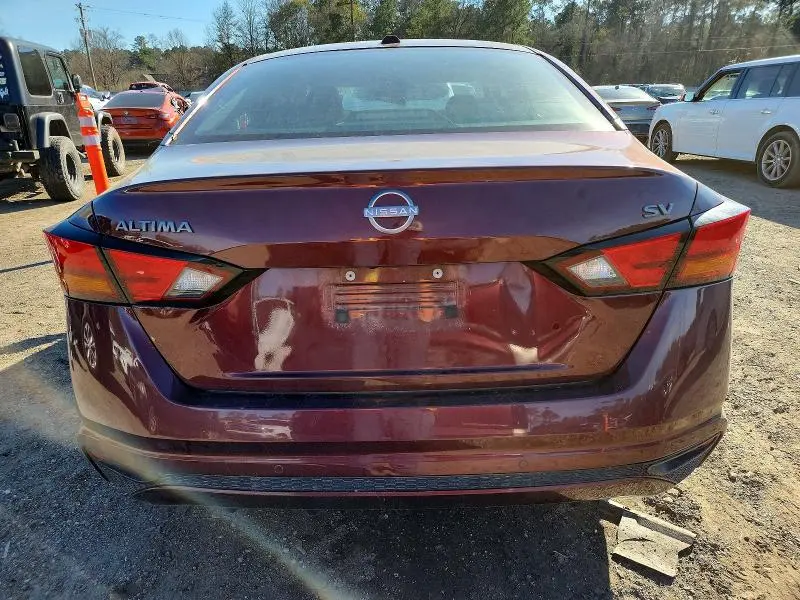 2023 NISSAN ALTIMA SV  