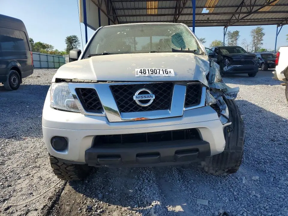 2019 NISSAN FRONTIER SV V6  