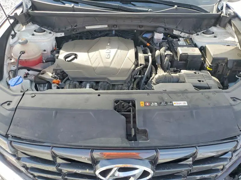 2022 HYUNDAI TUCSON SE  