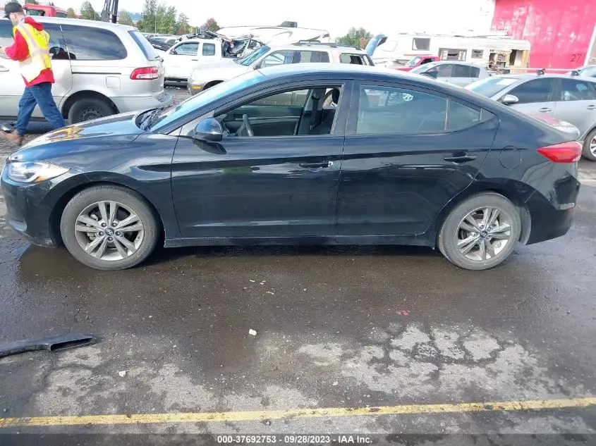 2018 HYUNDAI ELANTRA SEL