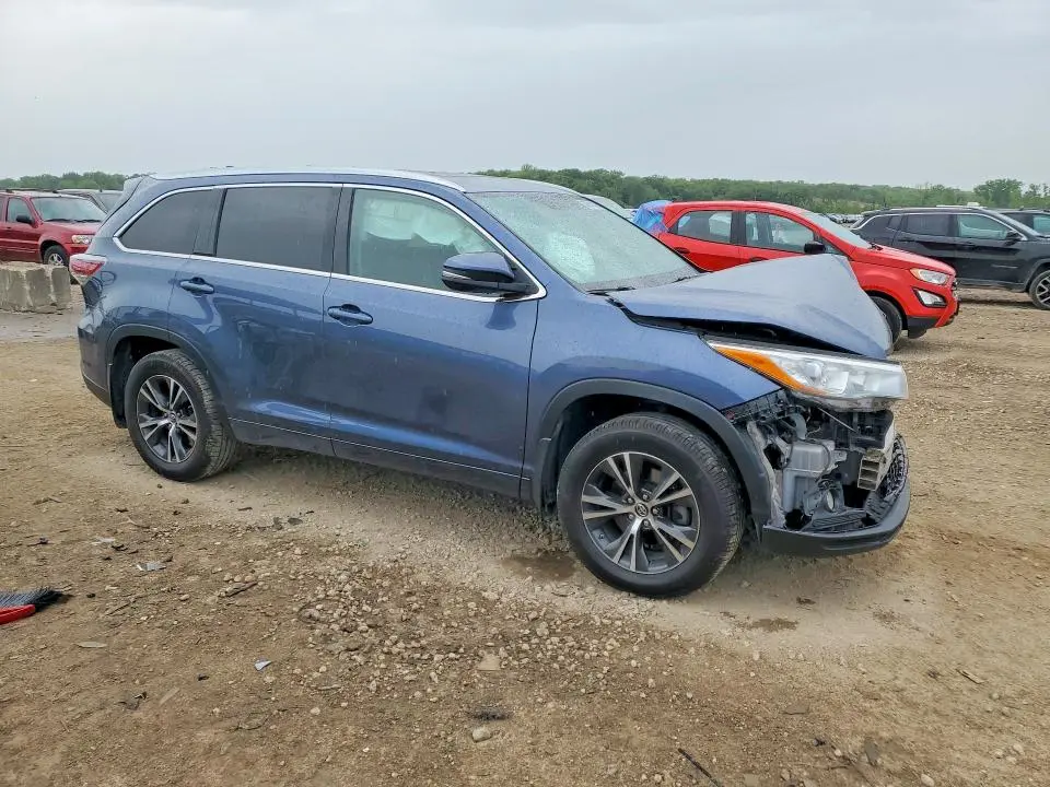 2016 TOYOTA HIGHLANDER XLE  