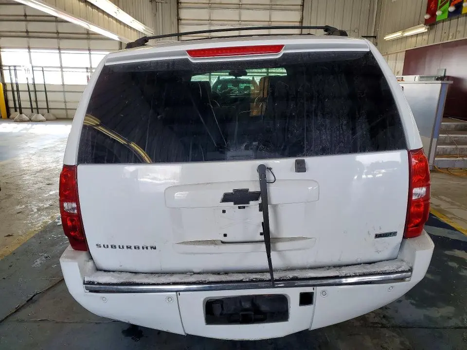 2011 CHEVROLET SUBURBAN K1500 LTZ  