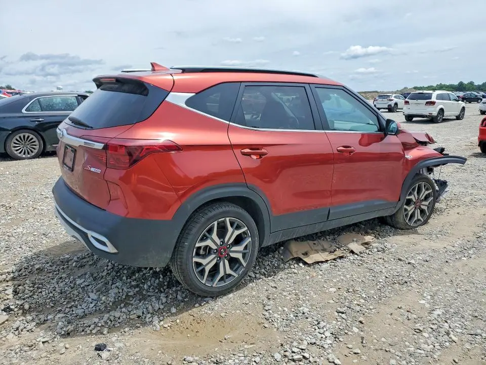 2021 KIA SELTOS S  