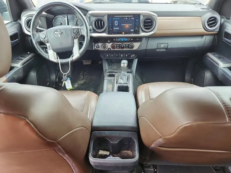 2017 TOYOTA TACOMA LIMITED  