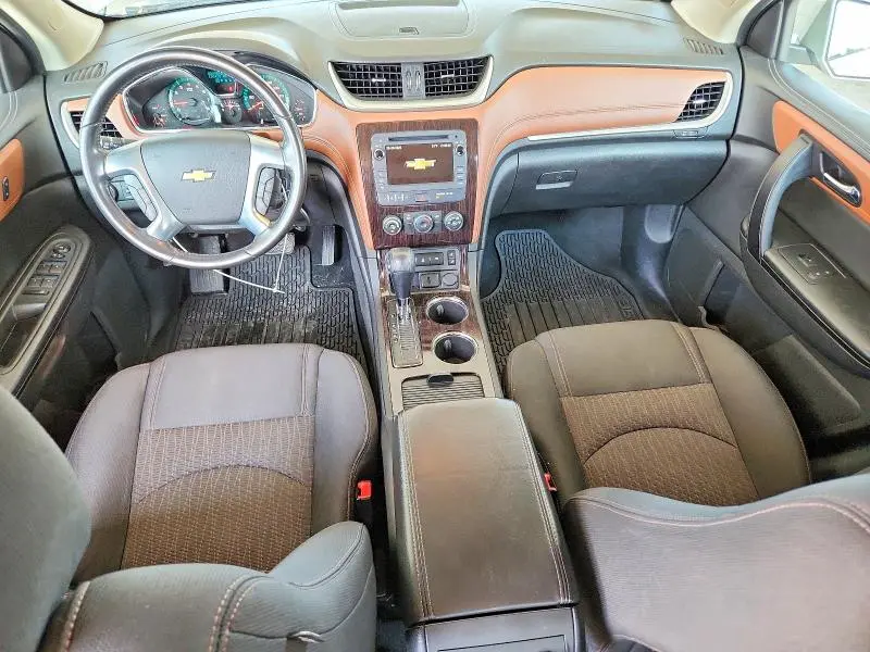 2017 CHEVROLET TRAVERSE LT  