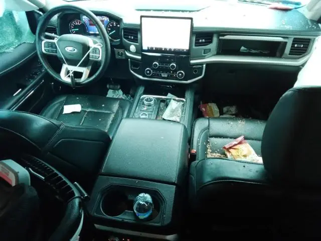 2022 FORD EXPEDITION XLT  
