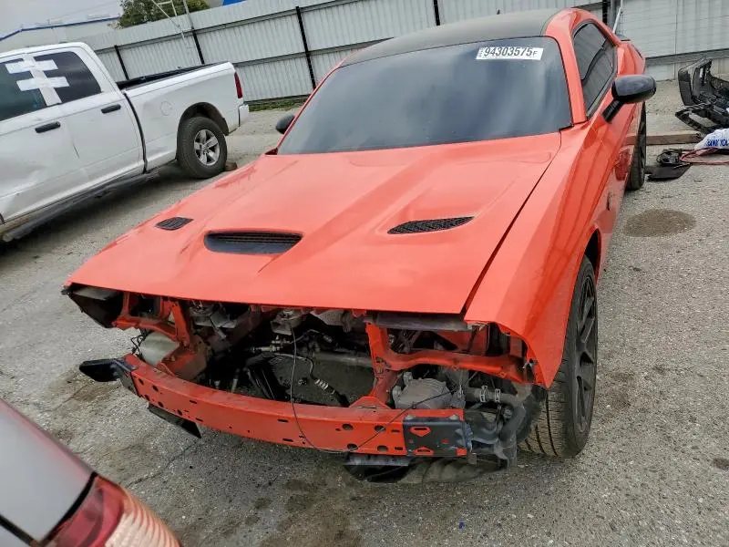 2016 DODGE CHALLENGER SRT HELLCAT  