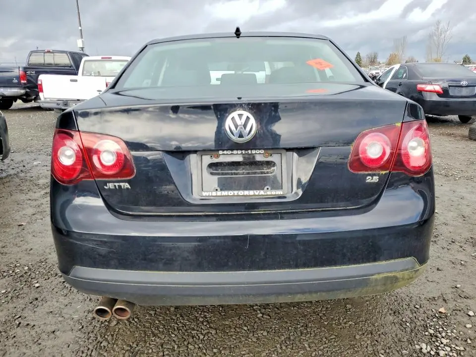 2010 VOLKSWAGEN JETTA S  