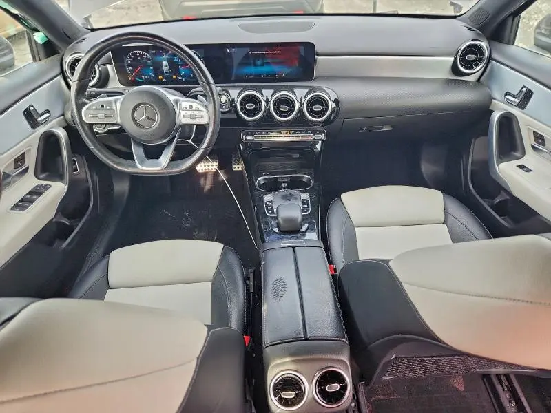 2019 MERCEDES-BENZ A 220  