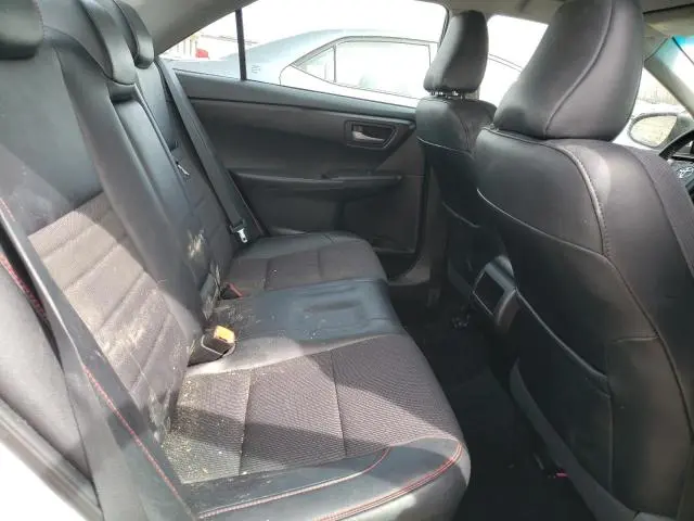2016 TOYOTA CAMRY LE  