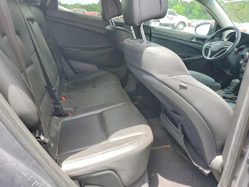 2018 HYUNDAI TUCSON SEL PLUS  