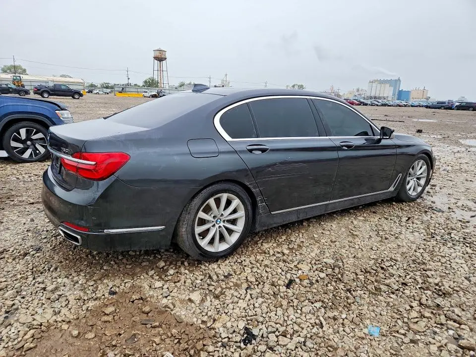 2018 BMW 750 XI  