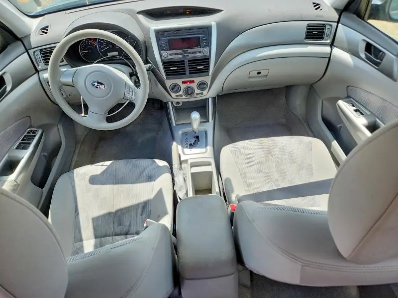 2010 SUBARU FORESTER XS  