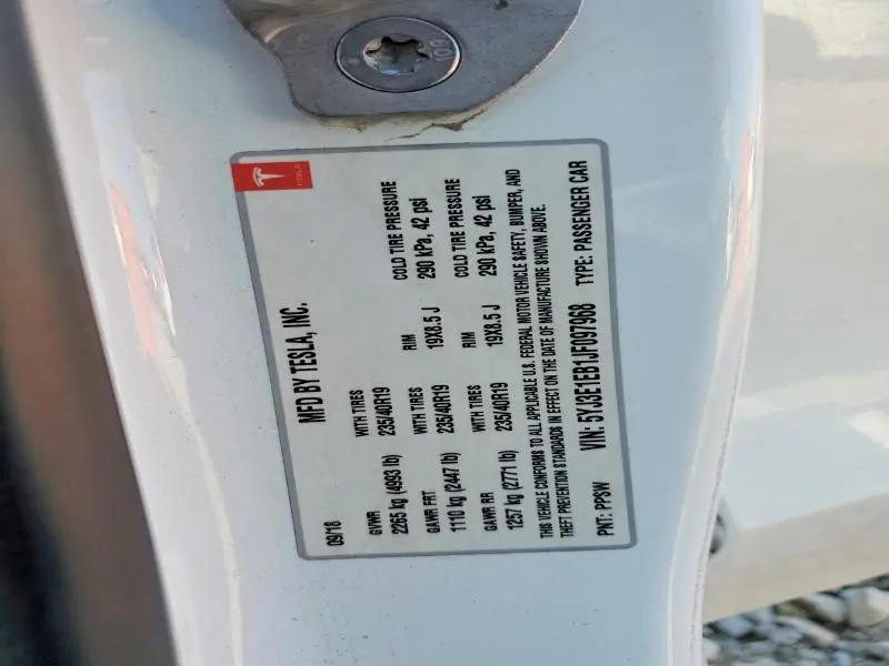 2018 TESLA MODEL 3   