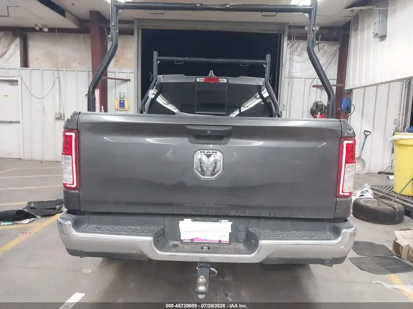 2019 RAM 1500 TRADESMAN  4X2 6'4 BOX
