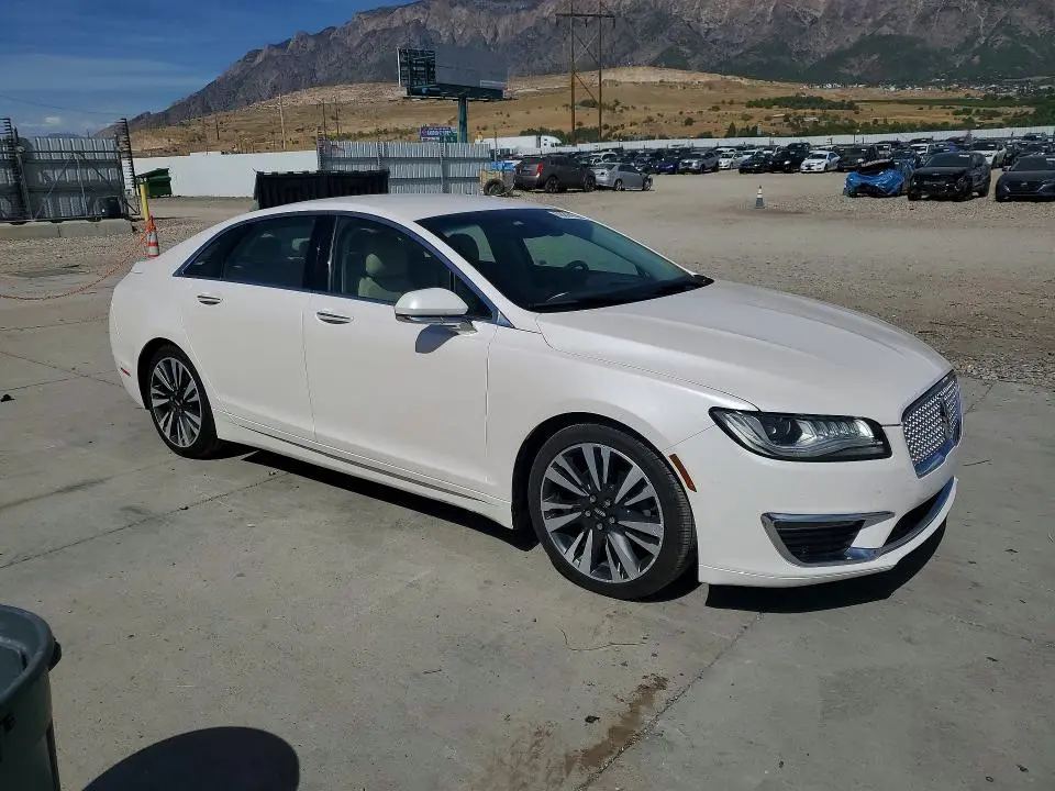 2017 LINCOLN MKZ RESERVE  
