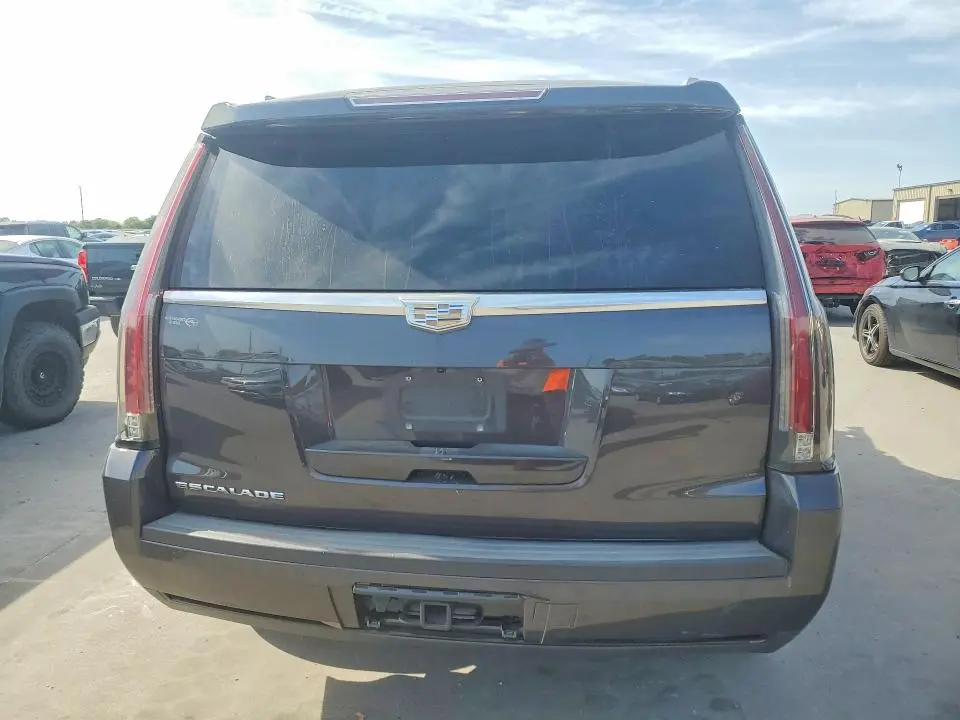 2016 CADILLAC ESCALADE LUXURY  