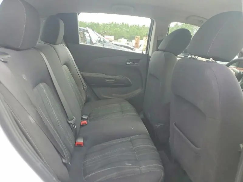 2016 CHEVROLET SONIC LT  