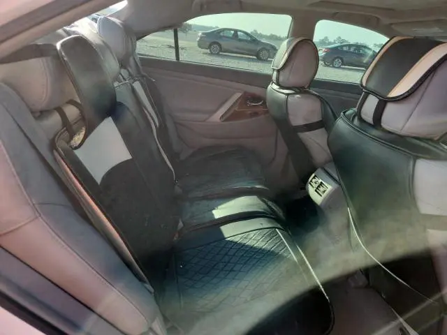 2011 TOYOTA CAMRY XLE  