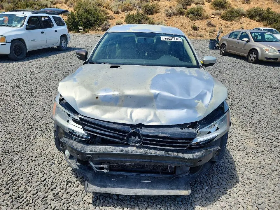 2012 VOLKSWAGEN JETTA   