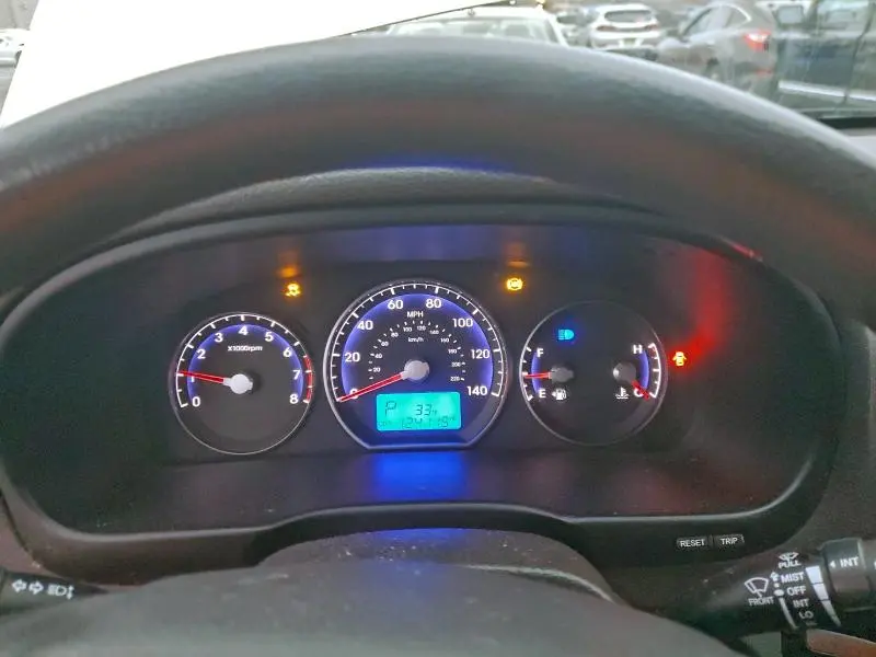 2011 HYUNDAI SANTA FE GLS  