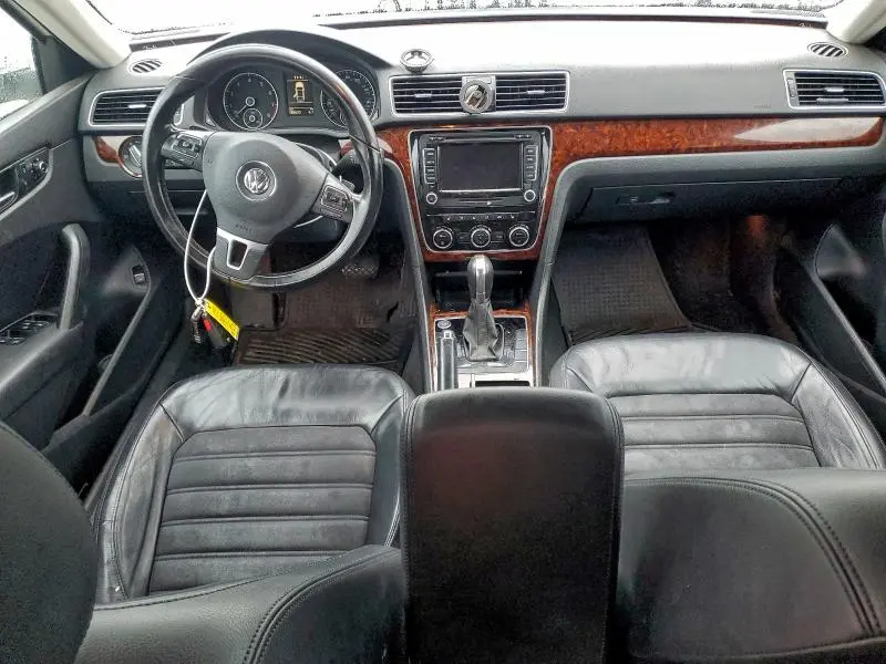 2012 VOLKSWAGEN PASSAT SEL  