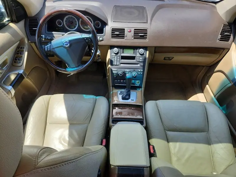 2011 VOLVO XC90 3.2  