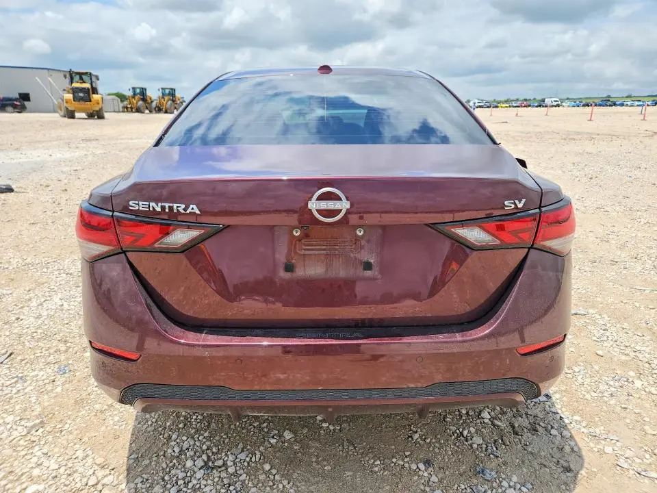 2024 NISSAN SENTRA SV  