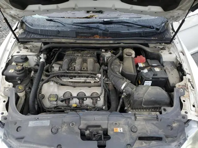 2011 FORD TAURUS SE  