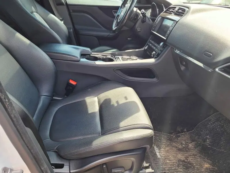2017 JAGUAR F-PACE PREMIUM  
