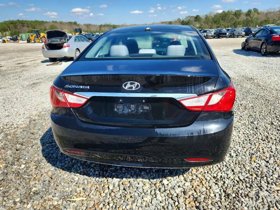2011 HYUNDAI SONATA GLS  
