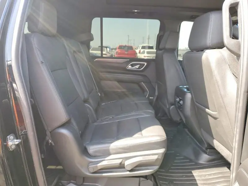 2023 CHEVROLET SUBURBAN C1500 LT  