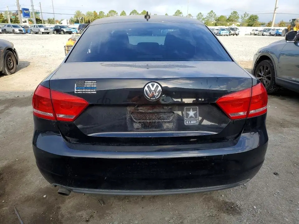2012 VOLKSWAGEN PASSAT SE  