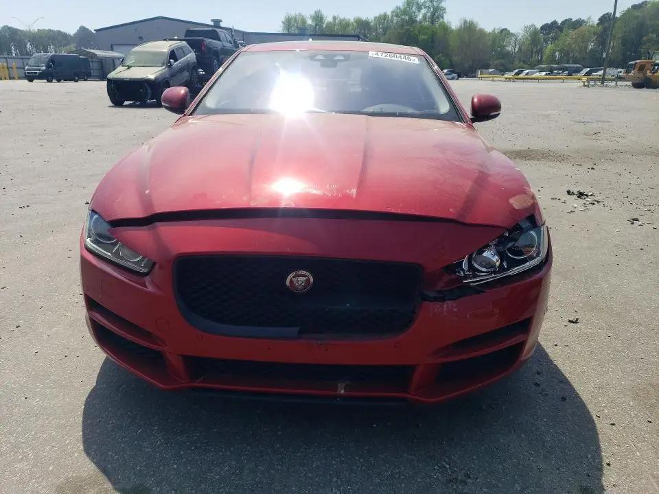 2017 JAGUAR XE PRESTIGE  