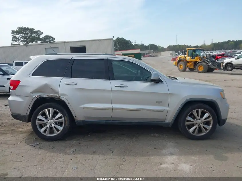 2011 JEEP GRAND CHEROKEE LAREDO