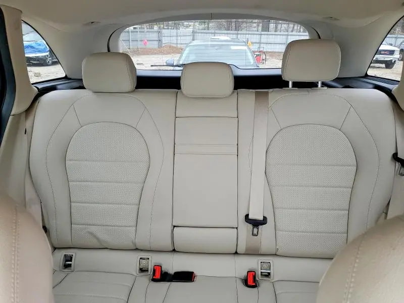 2019 MERCEDES-BENZ GLC 300  