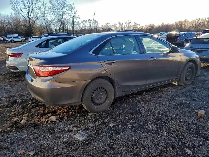 2015 TOYOTA CAMRY LE  