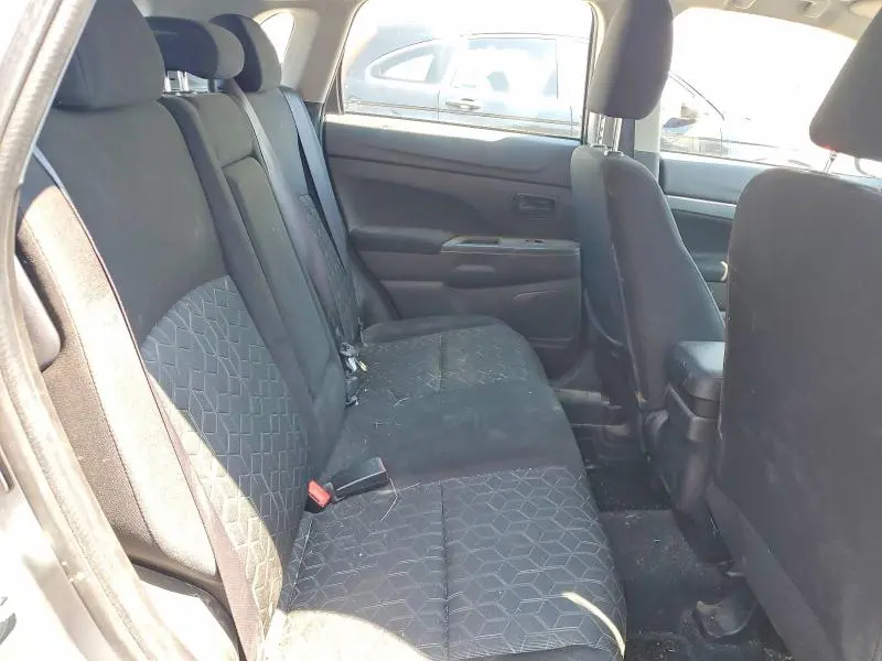 2025 MITSUBISHI RVR ES  