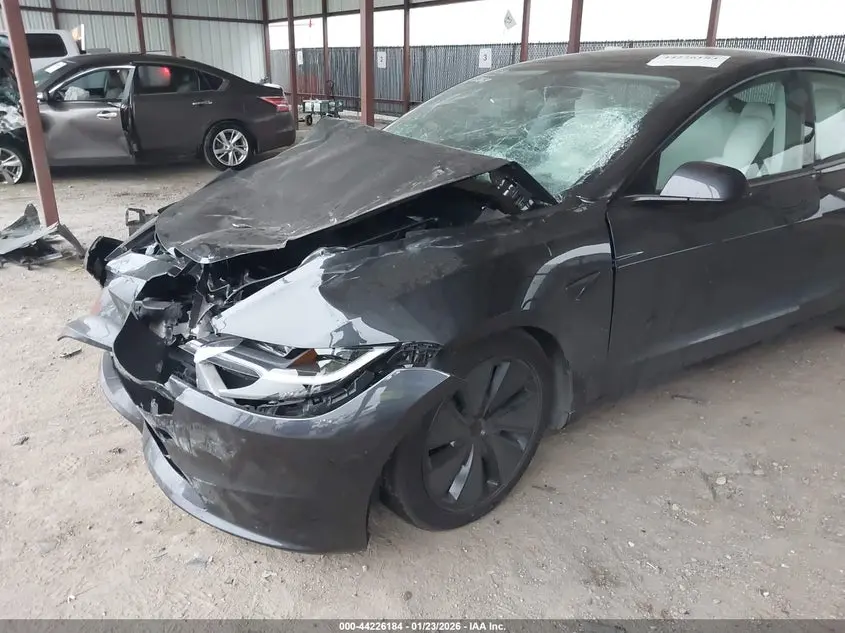 2025 TESLA MODEL 3 LONG RANGE REAR-WHEEL DRIVE/STANDARD REAR-WHEEL DRIVE