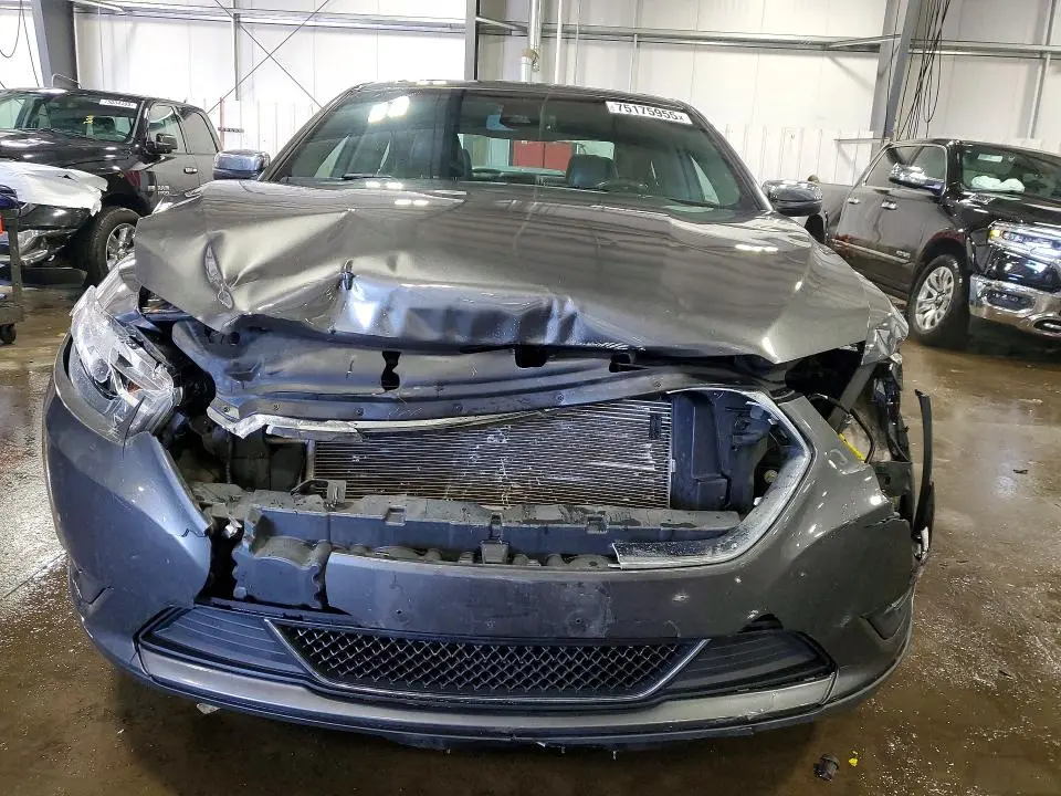 2015 FORD TAURUS LIMITED  