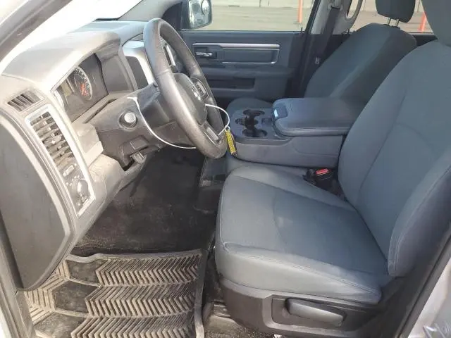 2016 RAM 1500 SLT
