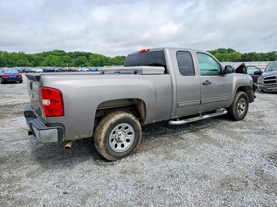 2013 CHEVROLET SILVERADO C1500 LS  
